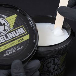 THE INKED ARMY - Vaselinum Aloe - with Aloe Vera Extrakt - 1000 ml.