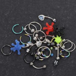 Blandet pakke med 10 eller 25 smykker.